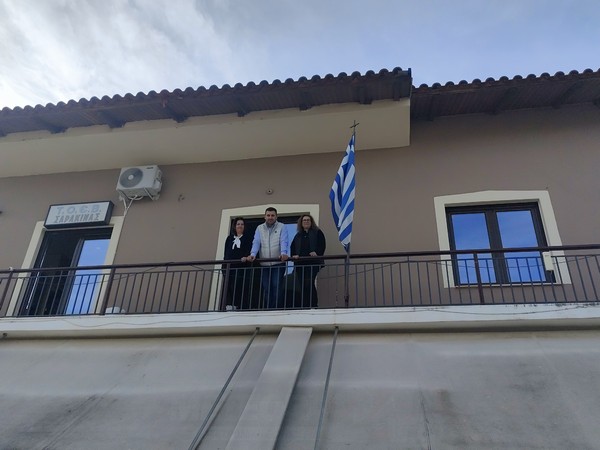 Αντικατάσταση κουφωμάτων στο Κοινοτικό Γραφείο Σαρακίνας από τον Δήμο  Μετεώρων