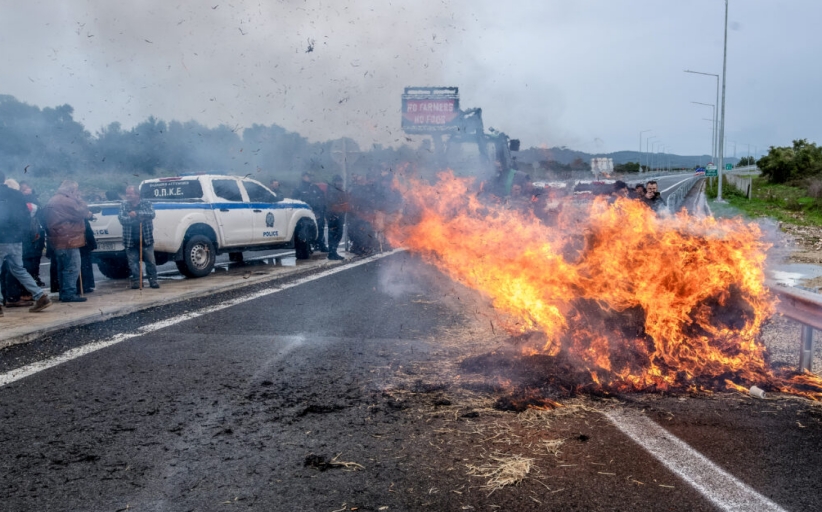 Πρόσκληση στα Εγκαίνια Έκθεσης Ξυλόγλυπτων έργων ποικίλης θεματολογίας της Ξυλογλυπτικής Σχολής