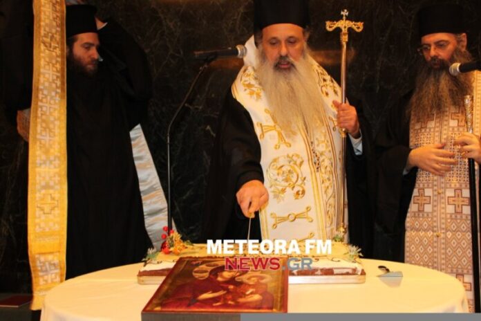 Μαθητές και εκπαιδευτικοί στο επίκεντρο της εκδήλωσης της Ιεράς Μητροπόλεως για τους Αγίους Τρεις Ιεράρχες