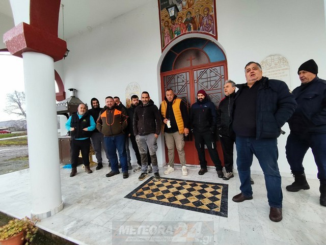 Κινητοποιήσεις αγροτών: Κομβόϊ αγροτικών μηχανημάτων από Τρίκαλα προς το Μουργκάνι - Κλείνει για τα φορτηγά μέχρι αύριο το απόγευμα
