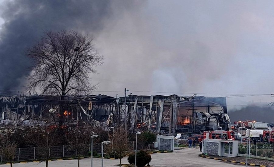 Κλιμάκιο της Διεύθυνσης Αντιμετώπισης Εγκλημάτων Εμπρησμού της Πυροσβεστικής Υπηρεσίας στη Βιολάντα...