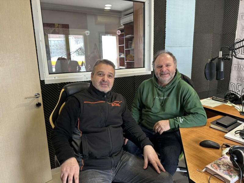 Στα στούντιο του Μετέωρα 90,3 FM ο ιδιοκτήτης του καταστήματος της αντιπροσωπείας STIHL , κ. Δημήτρης Ζήκος...