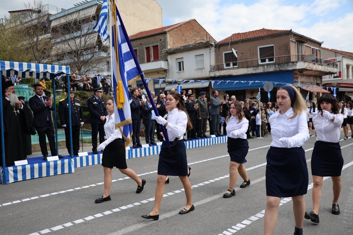 Ο Δήμος Μετεώρων τίμησε την  205η επέτειο της Ελληνικής Επανάστασης του 1821... Χρόνια πολλά - Ζήτω το ΄Εθνος