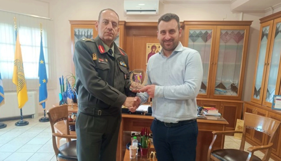 Συνάντηση Αβραμόπουλου με τον Ταξίαρχο Κωτάκο - Άγημα της Σχολής θα παρελάσει την 25η Μαρτίου στην Καλαμπάκα...