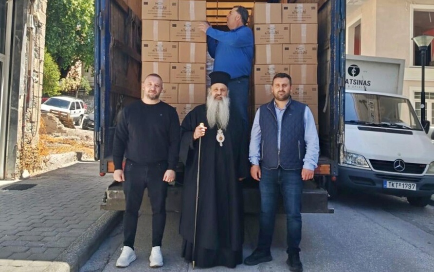 ΄Εξι τόνοι τροφίμων στήριξης του Κοινωνικού Παντοπωλείου και του Κοινωνικού Φαρμακείου «Άγιος Παΐσιος»...