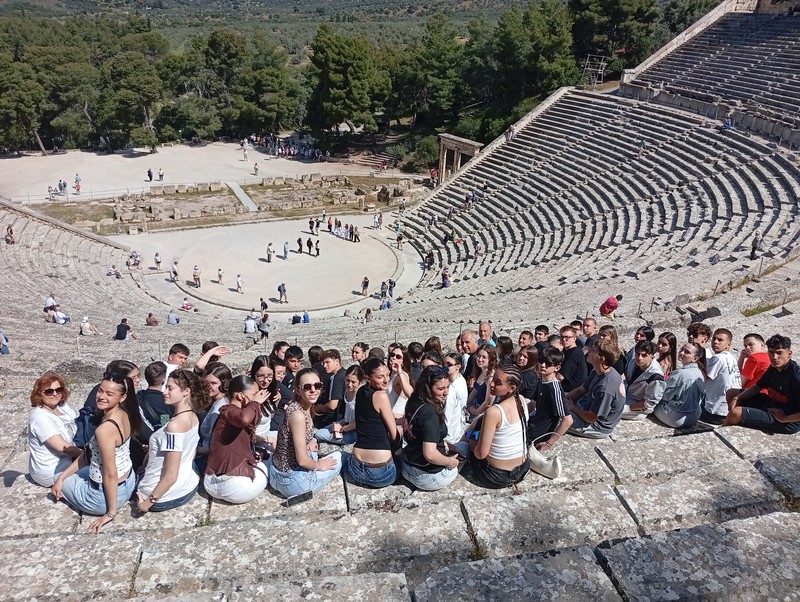 Το βιωματικό οδοιπορικό του 1ου Γυμνασίου Καλαμπάκας στο Ναύπλιο...