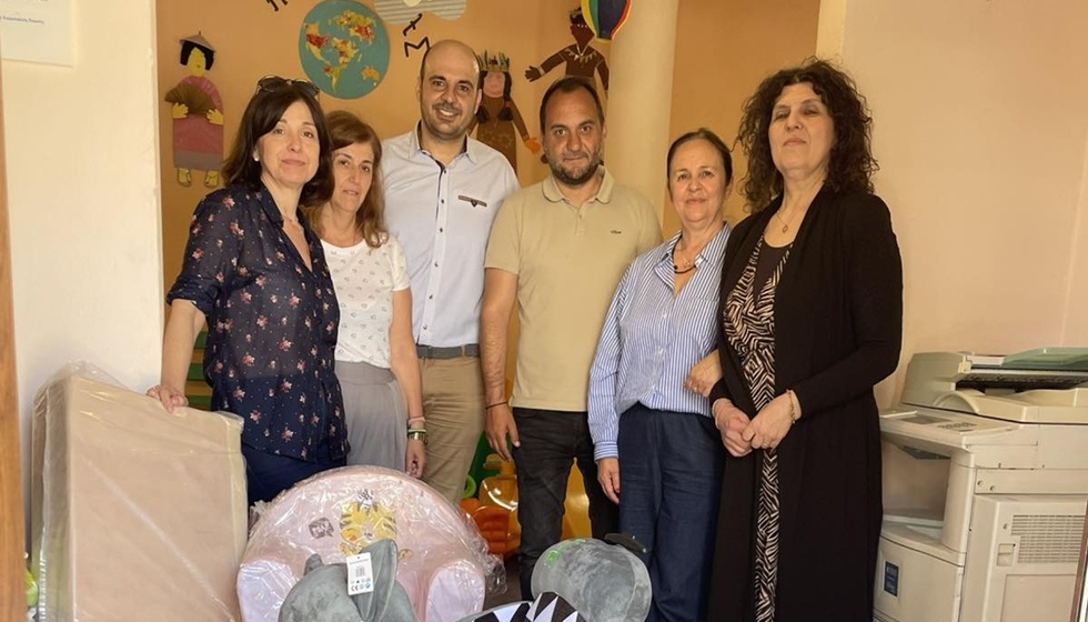 Σημαντική δωρεά βρεφικών και παιδικών ειδών από το Decomarket στους  Δημοτικούς Βρεφονηπιακούς Σταθμούς Καλαμπάκας