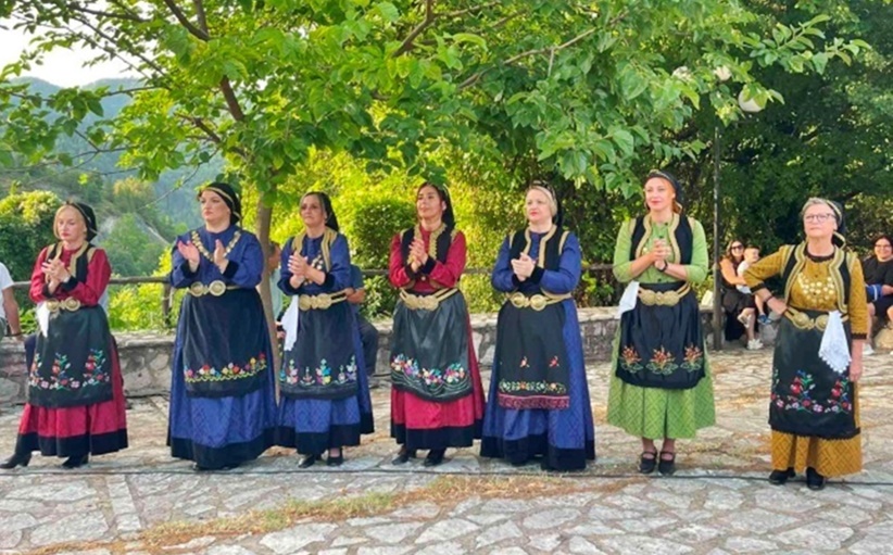 Ο Μορφωτικός Ευεργετικός Σύλλογος Καστανιάς για τις εκδηλώσεις της Αγίας Παρασκευής...