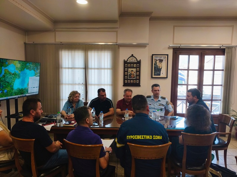 Έκτακτη σύσκεψη για την αντιπυρική ετοιμότητα συγκάλεσε ο Δήμαρχος  Μετεώρων Λευτέρης Αβραμόπουλος