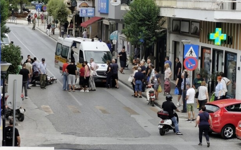 Τροχαίο ατύχημα σημειώθηκε στο κέντρο της Καλαμπάκας με δυο τραυματίες...