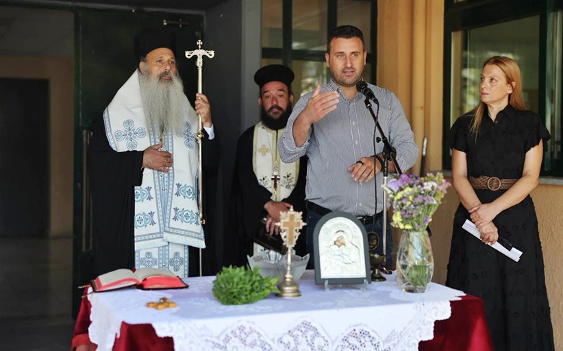 Αγιασμοί για τη νέα σχολική χρονιά στο 1ο και 2ο Γυμνάσιο Καλαμπάκας... (Εικόνες)