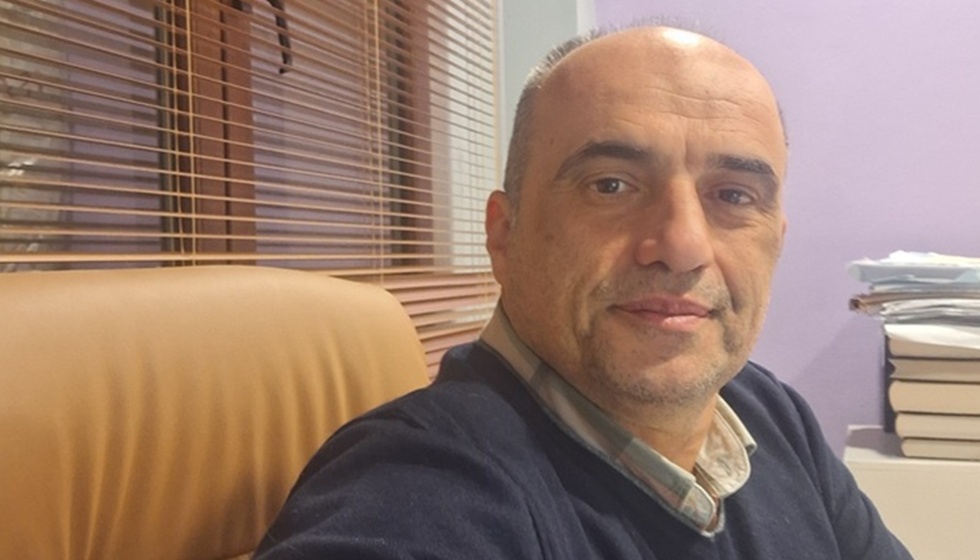 Μεγάλες καταστροφές σε πολυκατοικία στη Νέα Ιωνία...