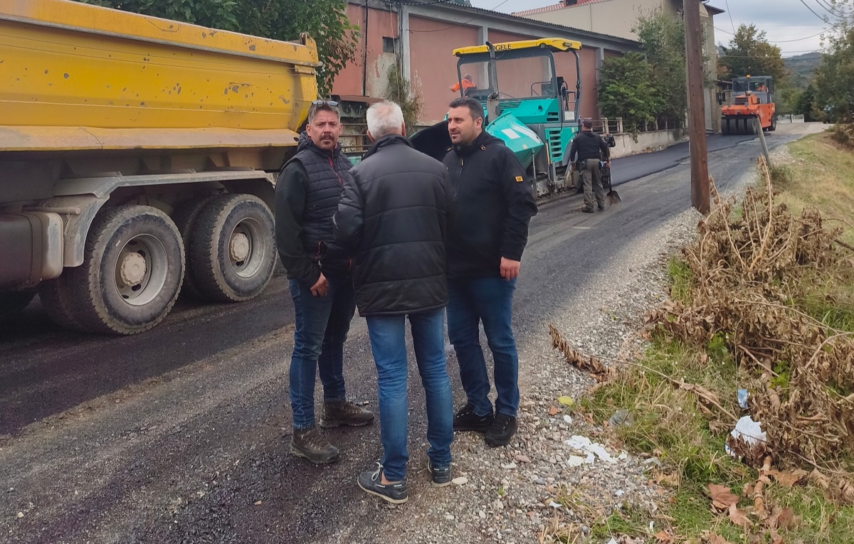 Συνεχίζονται οι ασφαλτοστρώσεις στην Καλαμπάκα